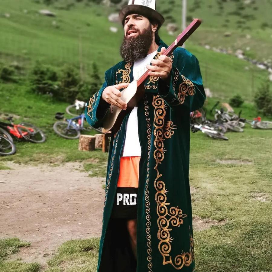 Ala-Kul Guesthouse In Altyn-Arashan カラコル エクステリア 写真